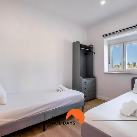 #178 Monte Churras 1 By Holidays * 阿尔布费拉